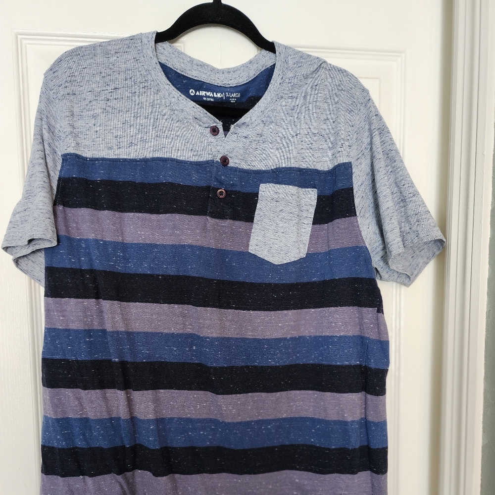 Air walk shirt
